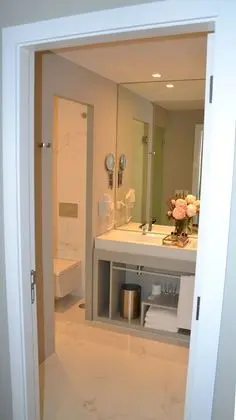 Tek Büyük veya İki Ayrı Yataklı Oda (with extra-bed)