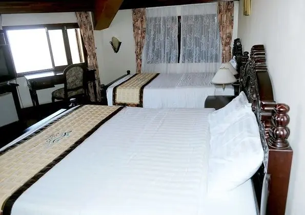Deluxe Üç Kişilik Oda (Prince)