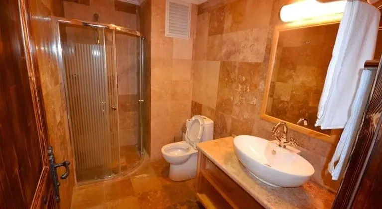 Triple, Dağ Manzaralı