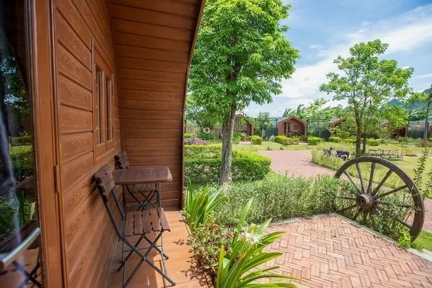 Deluxe Bungalov