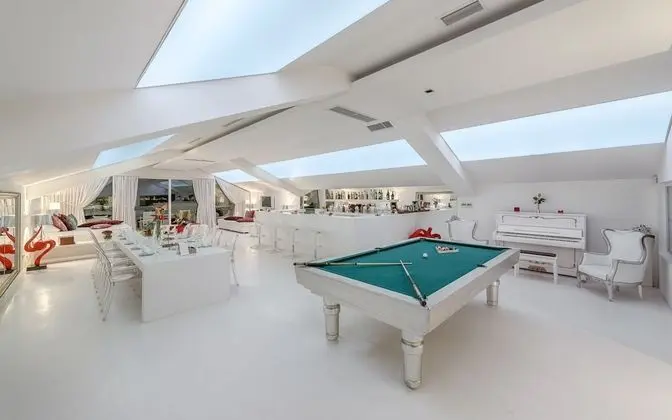 Madonna Suite
