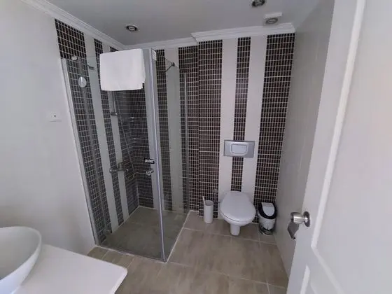 https://images.etstur.com/files/images/hotelImages/TR/68038/l/Dobra-Hotel-Oda-364080.jpg