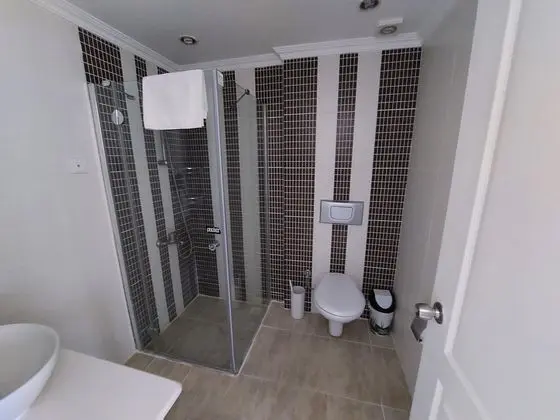 https://images.etstur.com/files/images/hotelImages/TR/68038/l/Dobra-Hotel-Oda-364080.jpg