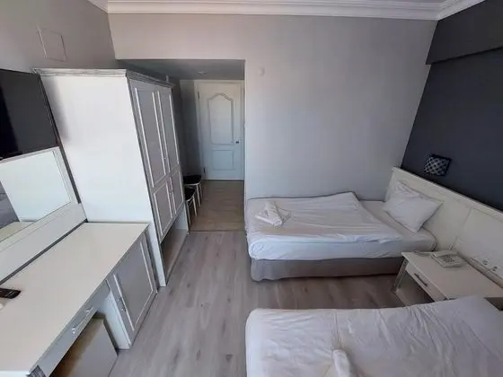 https://images.etstur.com/files/images/hotelImages/TR/68038/l/Dobra-Hotel-Oda-364081.jpg