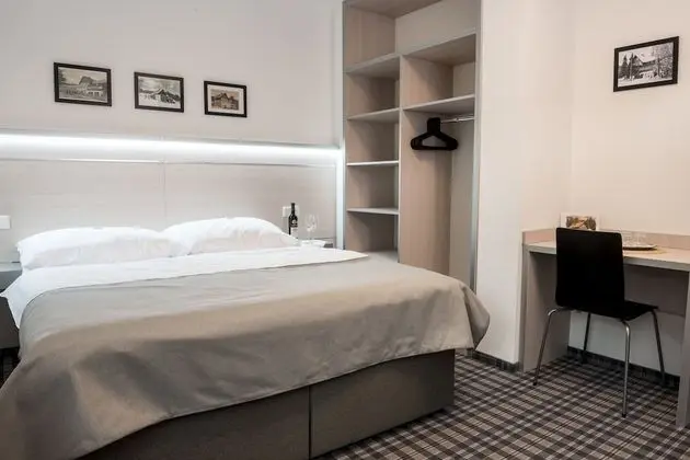 Standard Tek Büyük veya İki Ayrı Yataklı Oda