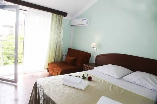 Standard Tek Büyük veya İki Ayrı Yataklı Oda, Balkon