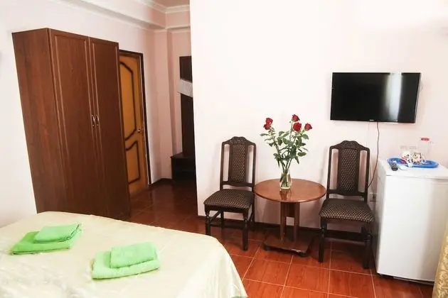 Standard Tek Büyük veya İki Ayrı Yataklı Oda, Balkon