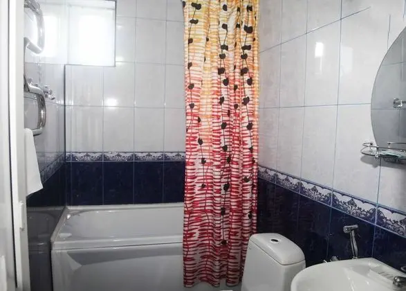 Standard Tek Büyük veya İki Ayrı Yataklı Oda, Balkon