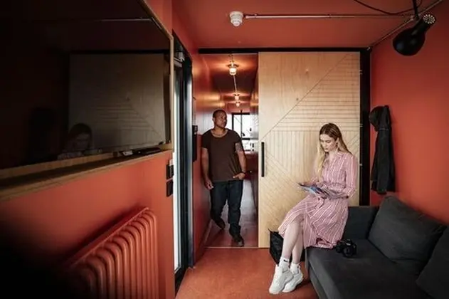 Büyük Yataklı Tek Kişilik Oda