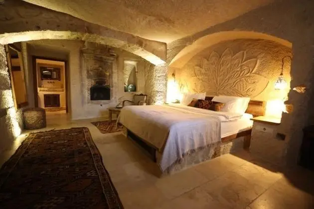 Deluxe Cave Suit, Bahçe Manzaralı, Şömineli