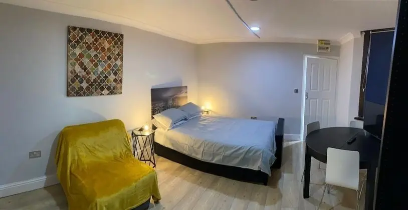 Comfort Apart Daire (1, next to tube station)