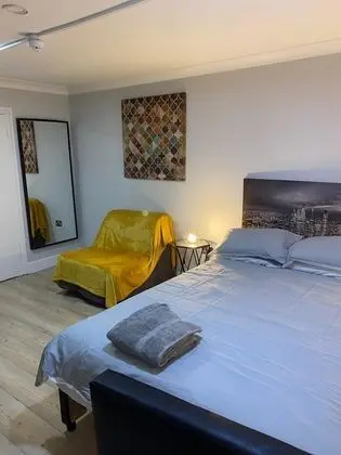 Comfort Apart Daire (1, next to tube station)
