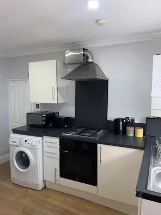 Comfort Apart Daire (1, next to tube station)