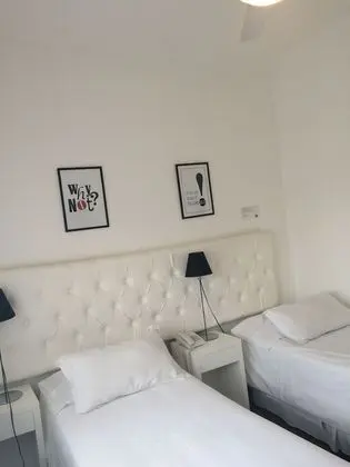 Standard Tek Büyük Yataklı Oda