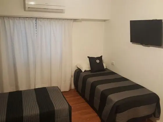 Tek Büyük Yataklı Oda, 2 Tek Kişilik Yatak