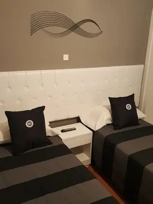 Tek Büyük Yataklı Oda, 2 Tek Kişilik Yatak