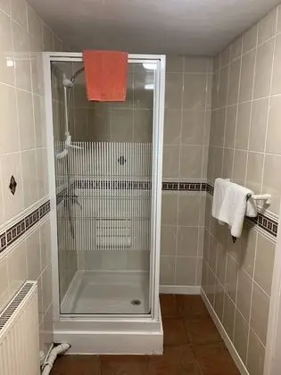 Tek Büyük Yataklı Oda (1)