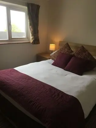 Suite 25/26