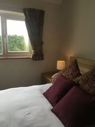 Suite 25/26