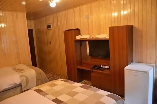 Deluxe Tek Büyük Yataklı Oda, Göl Manzaralı