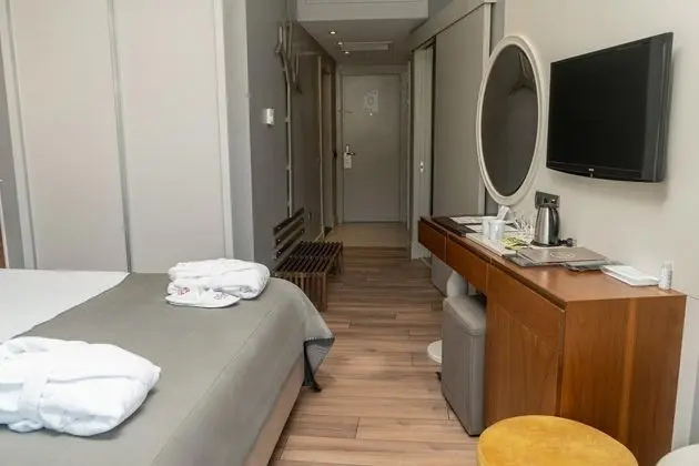 https://images.etstur.com/files/images/hotelImages/TR/51119/l/Doga-Thermal-Hotel-Oda-324333.jpg