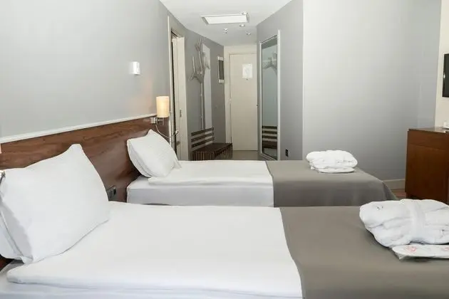 https://images.etstur.com/files/images/hotelImages/TR/51119/l/Doga-Thermal-Hotel-Oda-324339.jpg
