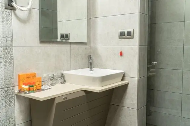 https://images.etstur.com/files/images/hotelImages/TR/51119/l/Doga-Thermal-Hotel-Oda-324341.jpg