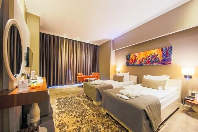 https://imagessl.etstur.com/files/images/hotelImages/TR/51119/l/Doga-Thermal-Hotel-Oda-146983.jpg