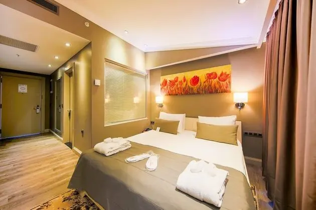https://imagessl.etstur.com/files/images/hotelImages/TR/51119/l/Doga-Thermal-Hotel-Oda-146985.jpg