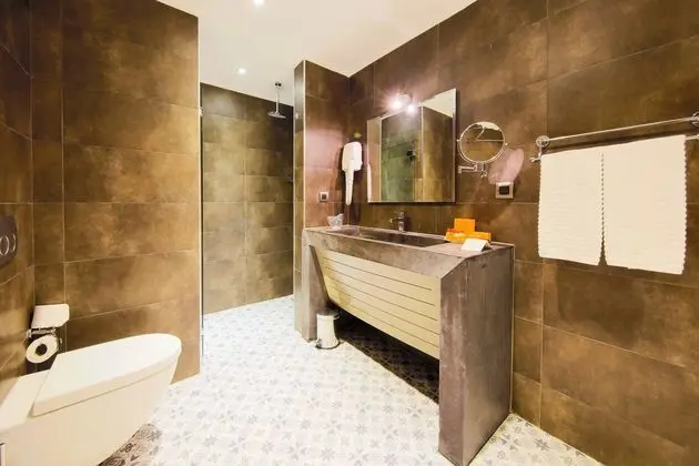 https://imagessl.etstur.com/files/images/hotelImages/TR/51119/l/Doga-Thermal-Hotel-Oda-147007.jpg