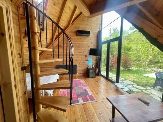 Bungalow, Dere ve Orman Manzaralı, Özel Bahçeli