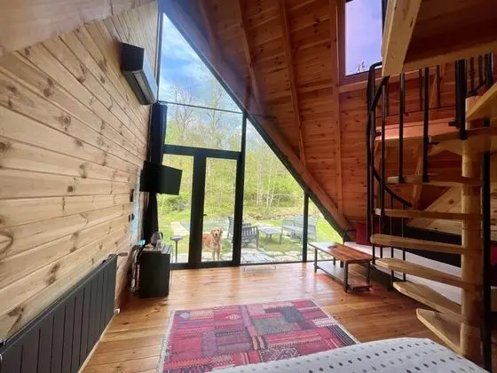 Bungalow, Dere ve Orman Manzaralı, Özel Bahçeli