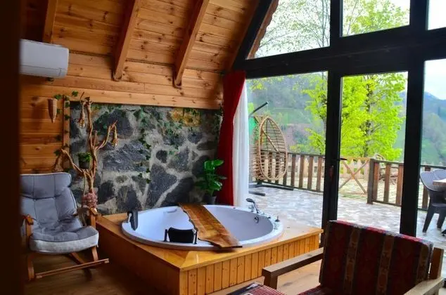 Bungalow 3 Kişilik Oda, Doğa Manzaralı, Jakuzili