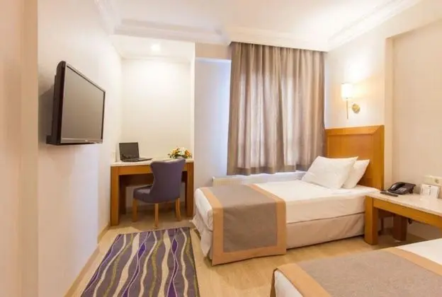 Standart Oda, Şehir Manzaralı