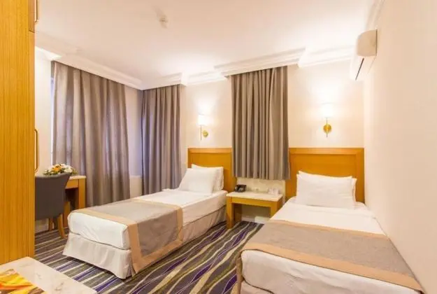 Standart Oda, Şehir Manzaralı