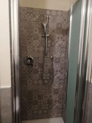 Design Tek Büyük veya İki Ayrı Yataklı Oda, Banyolu/Duşlu