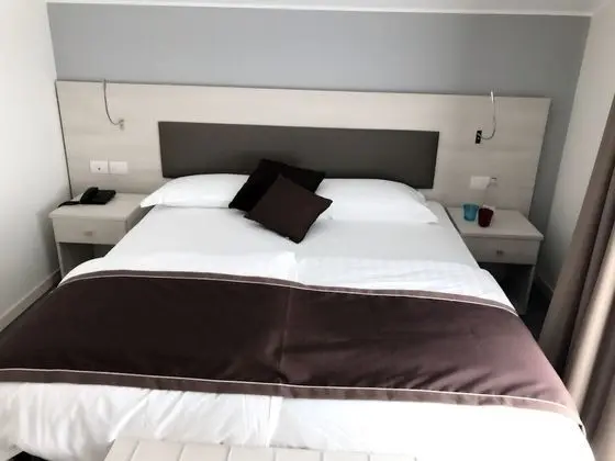 Comfort Tek Büyük Yataklı Oda