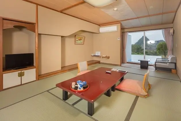 Traditional Oda, Sigara İçilebilir, Manzarasız (8~10Tatami-mat,Outlet,Run of House,HB)