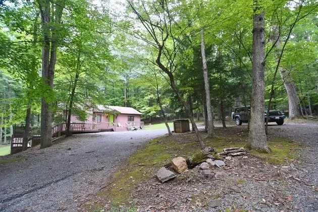 Ev, Birden Çok Yatak (Dogwood Knoll)