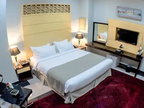 Deluxe Tek Büyük Yataklı Oda, Şehir Manzaralı