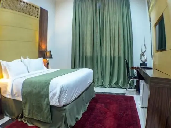 Deluxe Tek Büyük Yataklı Oda, Şehir Manzaralı