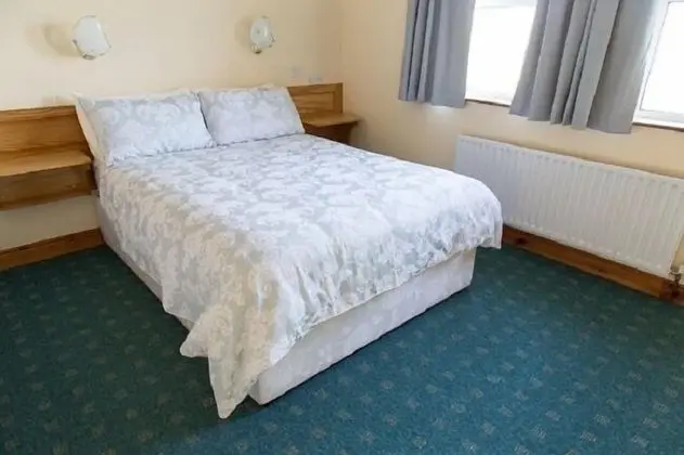 Tek Büyük veya İki Ayrı Yataklı Oda