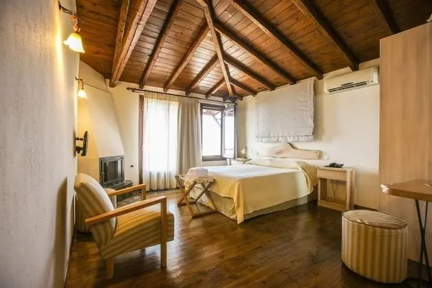Deluxe Tek Büyük Yataklı Oda, Balkon, Deniz Manzaralı