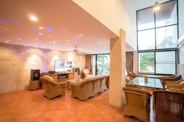 6-Bedroom Villa with Private Pool