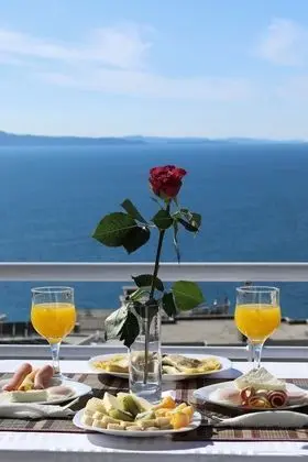 Üç Kişilik Oda, Balkon