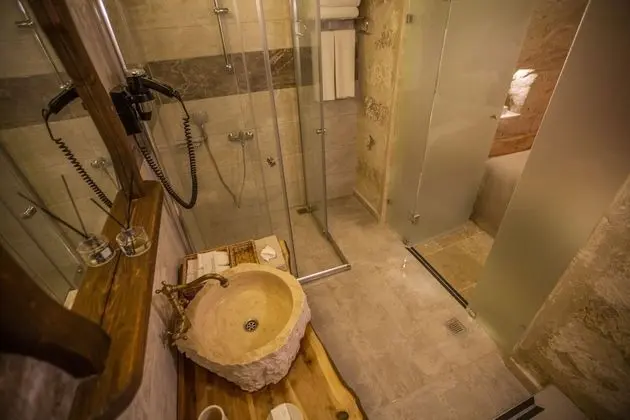 Deluxe Tek Büyük veya İki Ayrı Yataklı Oda
