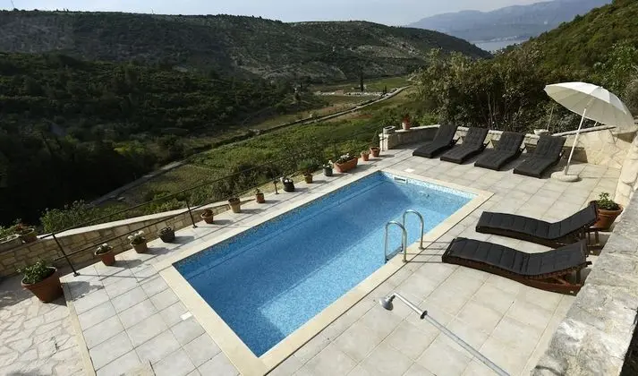Villa (Three Bedroom Villa with Pool)