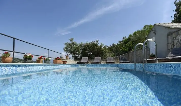 Villa (Three Bedroom Villa with Pool)