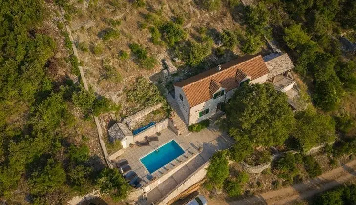 Villa (Three Bedroom Villa with Pool)