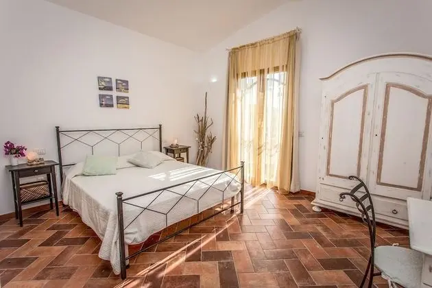 Classic Tek Büyük Yataklı Oda